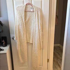 Elegant Cream Women's Poncho